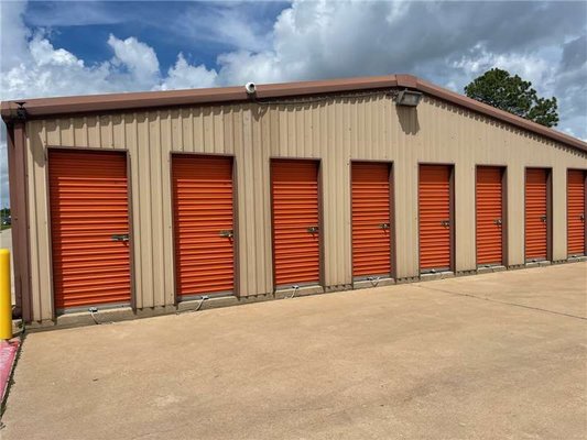 Exterior Units - Extra Space Storage at 1416 N Main St, Pearland, TX 77581