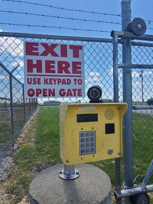 Pinpad access to open and close gate at entry and exit.