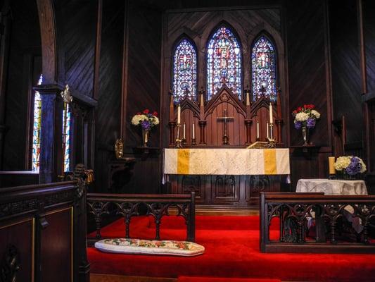 The altar at Christ Episcopal Church.