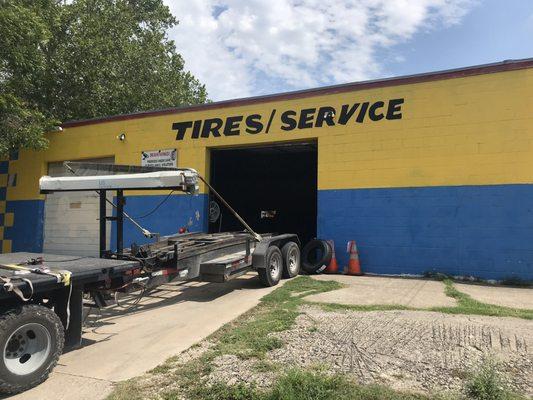 Needed someone to Change two tires ASAP. Service was fast and the owner was very helpful. Thank you.