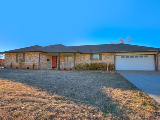 Beautiful new listing located in Warr Acres. Putnam City Schools. $144,900. Take a tour at: http://www.tourfactory.com/1474051