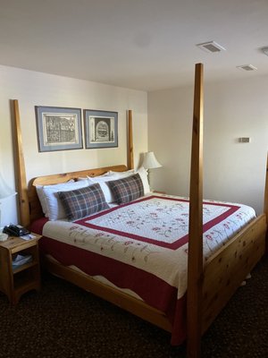 Spacious room and bed