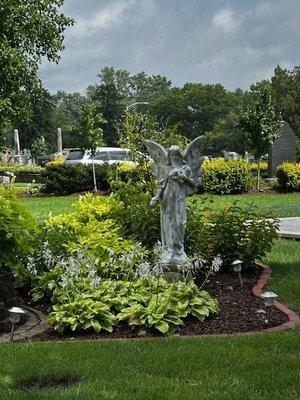 Maplewood Memorial Cemetery and Monuments