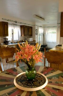 Rosehip suite dining area