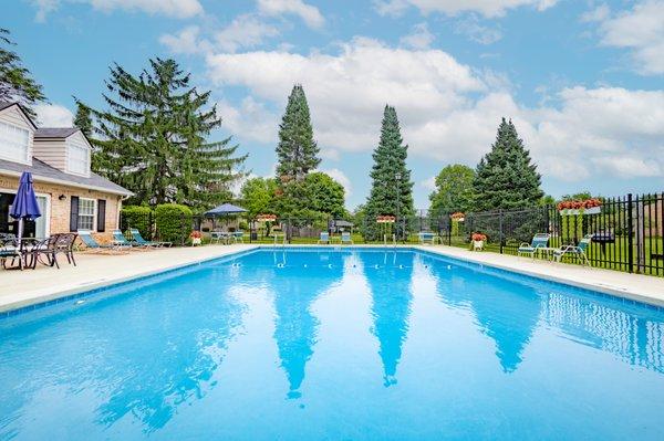 Swimming pool at University Park Apartments