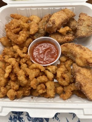 Seafood Platter. Plenty to eat/share with a Po Boy sammy AND 2 sides.  Not your normal fried platter. Much better.