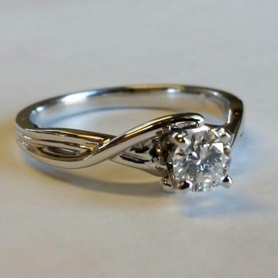 White gold twist diamond solitaire