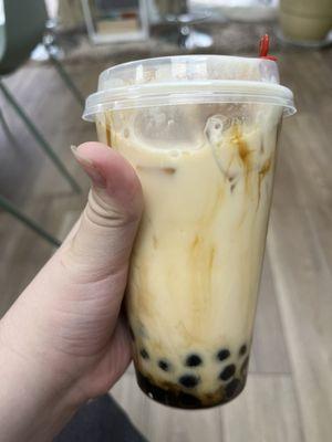 Caramel milk tea with boba pearls