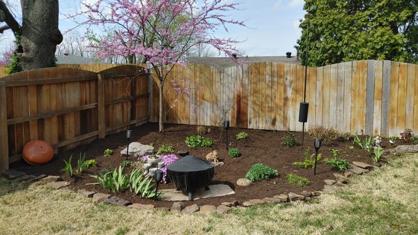 Bed cleanup with fresh mulch