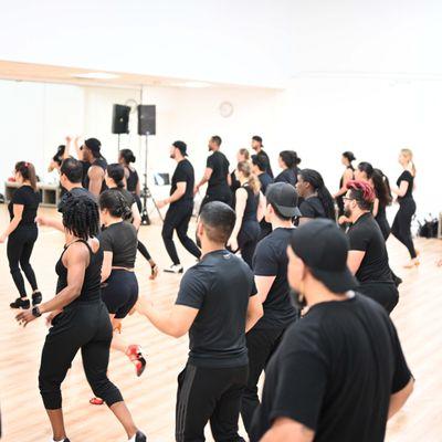 Tropik Vybe Fundamental Salsa On2 Class.