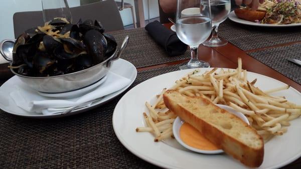 moules + frites - REALLY good.