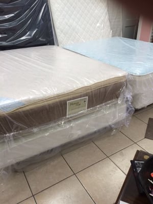 MrCheaps Exclusive The Janelle Ultra Premium Memory Foam Pillow Top Queen Set..$900 Box Spring and Mattress