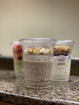 Overnight Oats made with chia seeds, almond milk & cinnamon