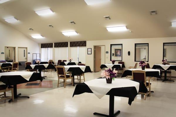 Legend Oaks Healthcare and Rehabilitation - Sonterra Dining Room