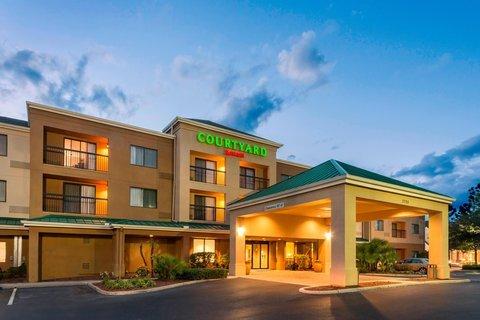 Courtyard By Marriott Lakeland