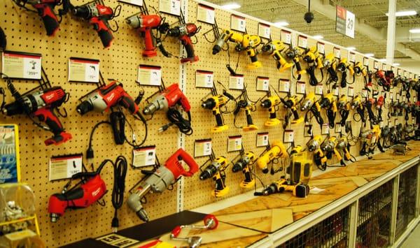 Dewalt, Skil, Black & Decker, Makita & Milwaukee Power Tools In Stock & On Sale