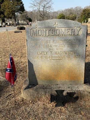 Oakland Cemetery