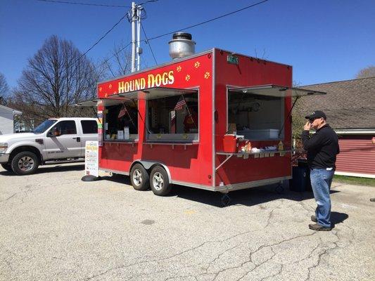 Nice day to eat outside!