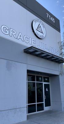 Gracie Jiujitsu University