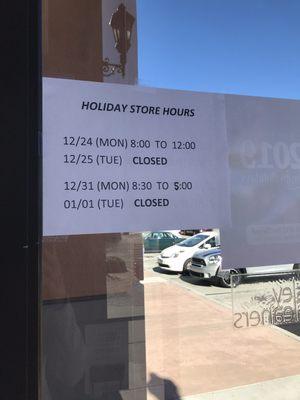 Holiday Hours 2018-19