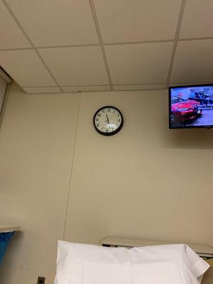 I got to the ER with a dislocated left hip (a replacement hip) at 2am and I'm STILL WAITING!!