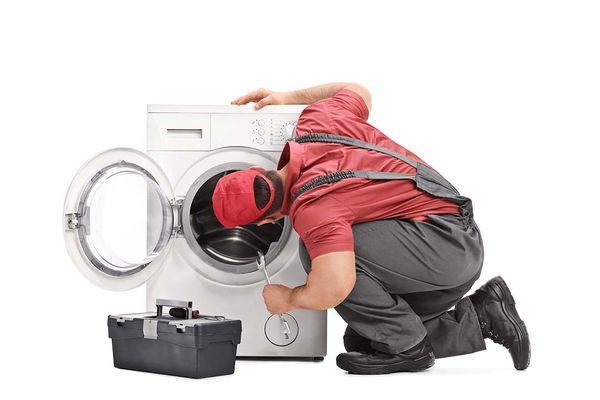 Gianelli's Appliance Repair & Installation hard at work