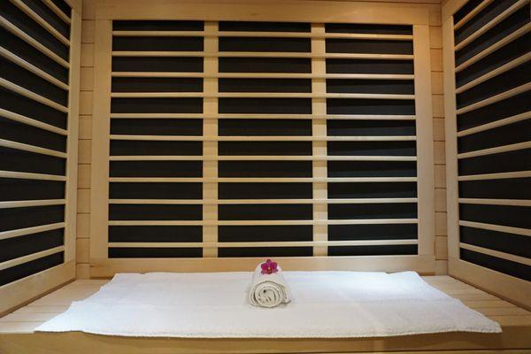 Benefits of the Infrared Sauna include the promotion of lymphatic drainage, detoxification, improving blood circulation and also relaxation.