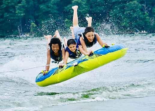 Fun Tubing Photo on Candlewood Lake, Connecticut