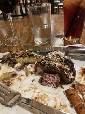 Filet with odd texture and sperm mushrooms with awful aroma.