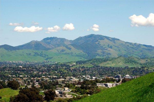 Mt Diablo  - spectacular City of Walnut Creek in the foreground