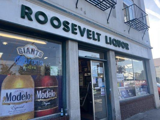 Roosevelt Liquor & Grocery