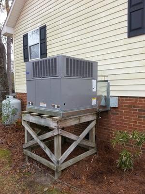 After photo of a 14 SEER packaged 3 ton heat pump