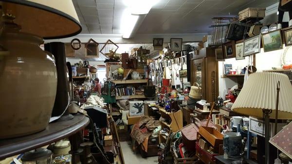 Waukewan Antiques & Used Furniture