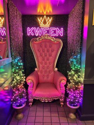 Throne at Kween