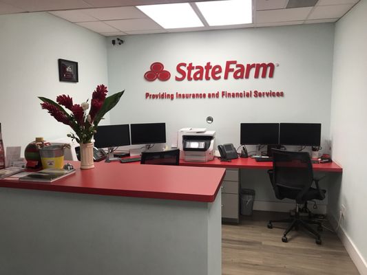 Reception area for the Trish Bowe, CLU State Farm Insurance office in the Atrium Building