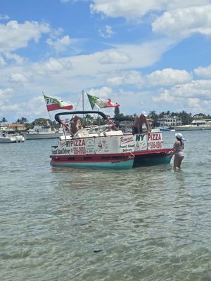 Pizza boat.