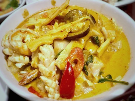 Red Curry Mixed Seafood