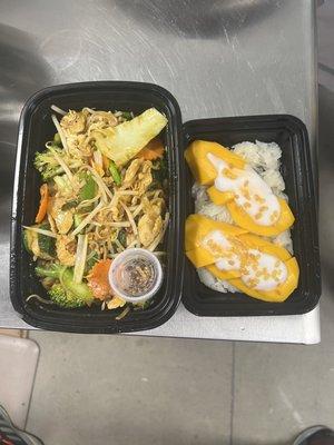 Pad Thai & Sweet Sticky Mango