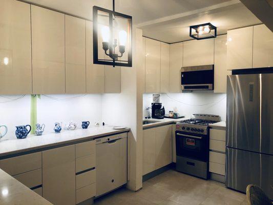 The kitchen cabinets are beautiful- didn't get a chance to do the backsplash yet but I'm so happy already .