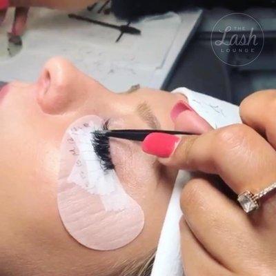 The Lash Lounge's process