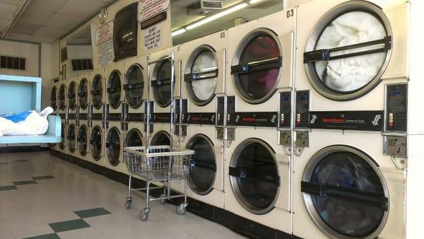 Plenty of large dryers (10 min/ 1 quarter, no minimum).  Large wash 3.75, medium 3.25, and regular size 1.75