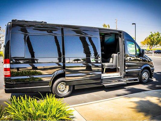 Luxury Party Bus - Mercedes Benz Party Limo Exterior