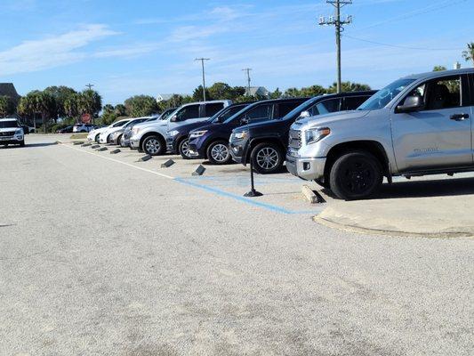 Small parking lot. Only fits about 10 cars. There's also another small parking lot across the street.