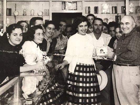 Joyeria Lendoiro during the 1950's in Cuba.