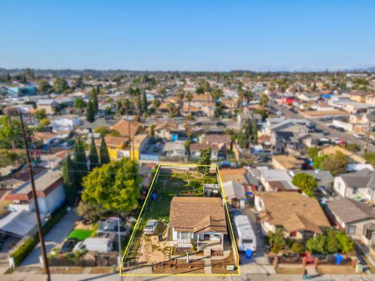 Development opportunity on National Ave in 92113. Single Family Home sold as a development opportunity.