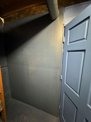 Painting a basement wall that is prone to leaking with a half epoxy/ half latex paint