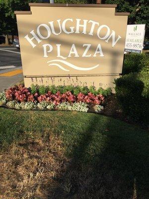 Houghton Plaza