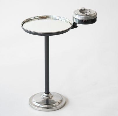 Gatsby Style. 1940s Party table in chrome and metal. From New York, USA.