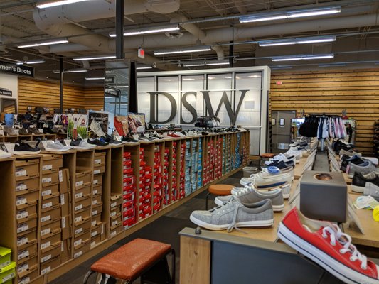 DSW Designer Shoe Warehouse 3/2018