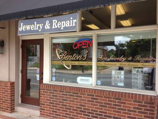 Benton Fine Jewlery & Repair